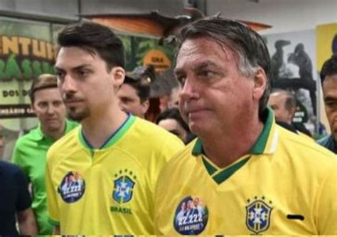 Notícias Jair Renan filho de Bolsonaro tem maior votação para