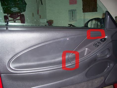 how to open a mustang door