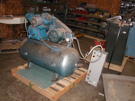 Lot 60 Ingersoll Rand Type 30 Model 253 5 HP Air Compressor With 80