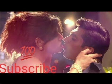 New Hot Kiss Video Romantic Scene Bollywood Movie Zareen Khan Disha