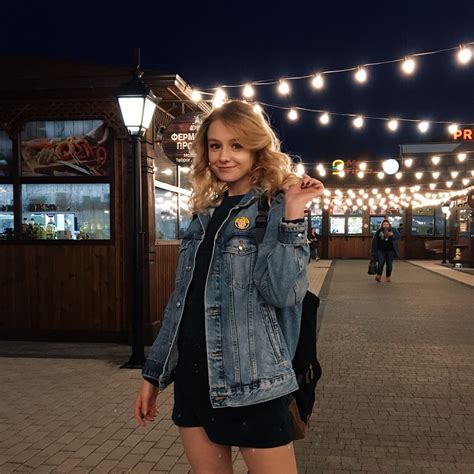 Hot girl Nga tuổi đẹp như thiên thần vừa cất giọng hát ai cũng nức nở Người đâu hoàn hảo thế