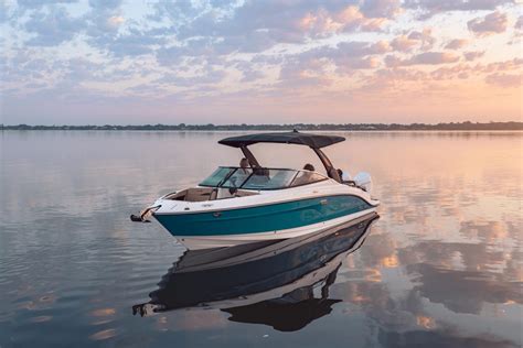 Sea Ray Slx Outboard Runabout For Sale Yachtworld