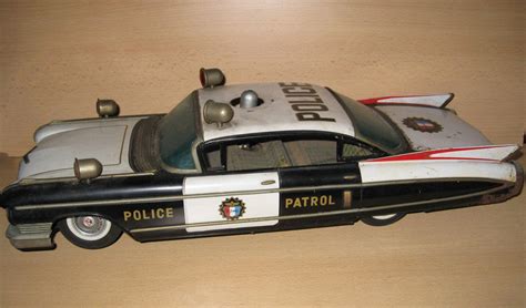 Yonezawa Tin Toy Police Car 1931074101