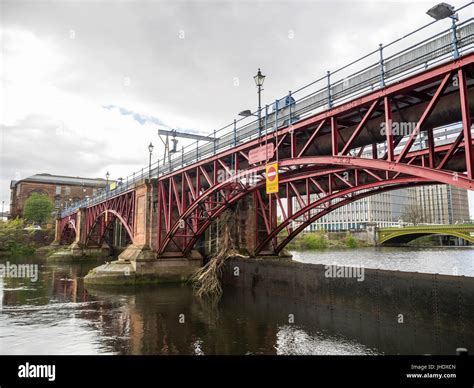 Glasgow River Clyde Tidal Weir Hi Res Stock Photography And Images Alamy