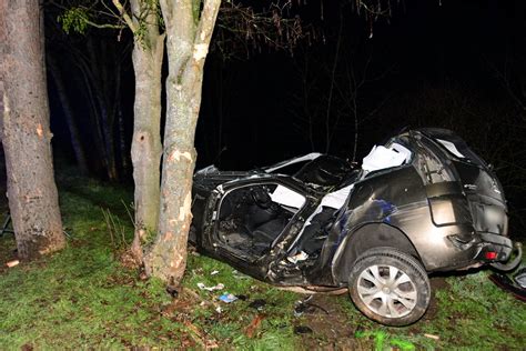 Un Conducteur Tu Apr S Avoir Percut Un Arbre Beauzac L Veil De