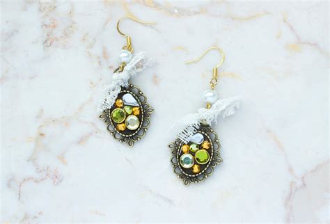 Amazing Antique Emerald Earrings | AllFreeJewelryMaking.com