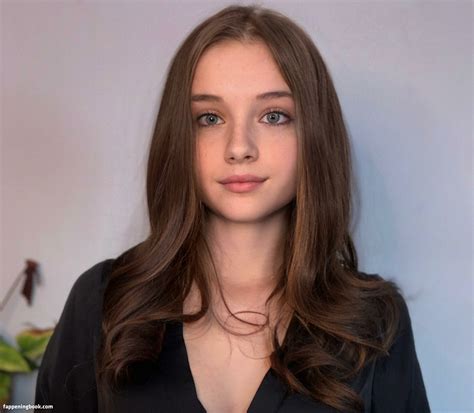 Natflowerss Nude OnlyFans Leaks Fappening FappeningBook