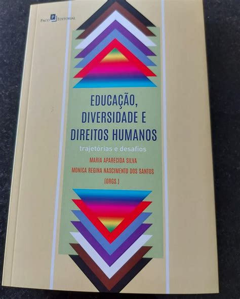 Lançamento do livro em comemoração aos 10 anos do NUDES NUDES