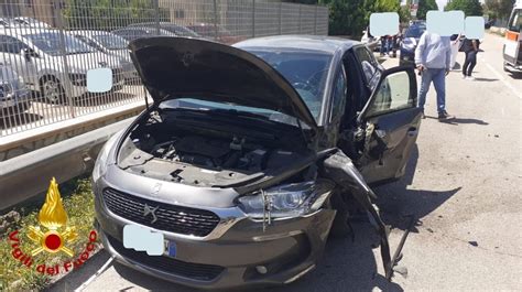 Incidente Sulla Brindisi San Vito Tre Feriti Non Gravi Tra Cui Un