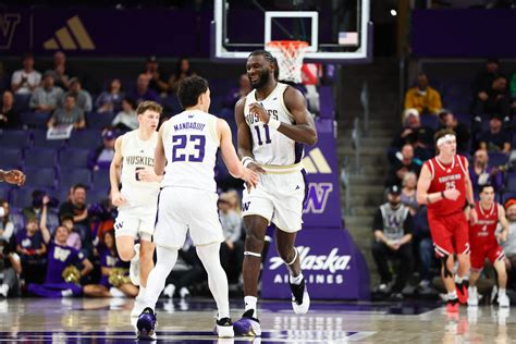 Washington Huskies Men's Basketball - News, Scores & Highlights
