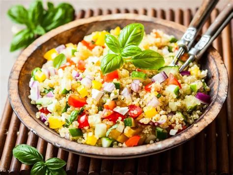 Salada De Quinoa Legumes Assados