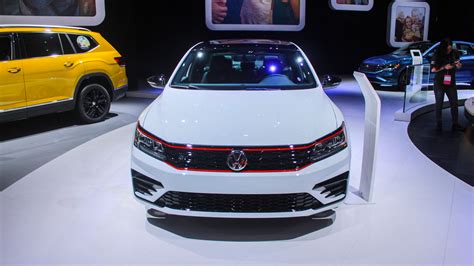 2018 Volkswagen Passat Gt