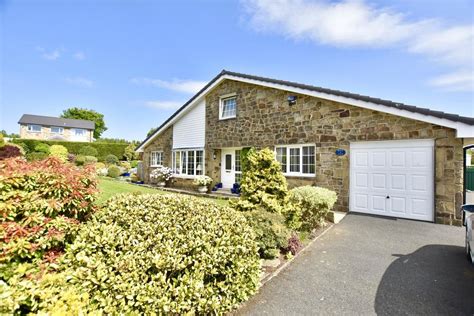 Moor View Meltham Holmfirth West 4 Bed Detached House £445 000