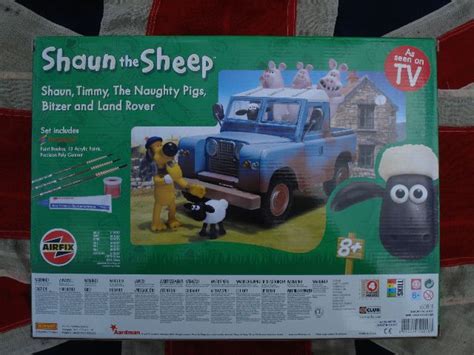 Airfix A Shaun The Sheep And The Naughty Pigs Land Rover Model Car