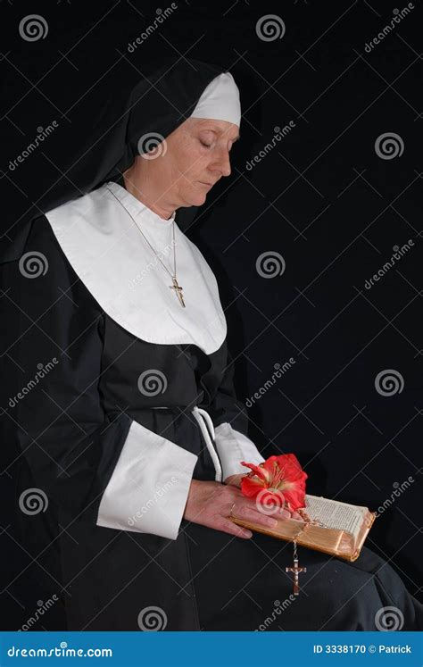 Praying Nun Stock Photo - Image: 3338170