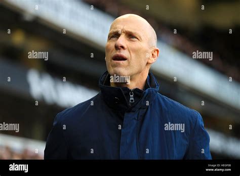 Swansea City manager Bob Bradley Stock Photo - Alamy