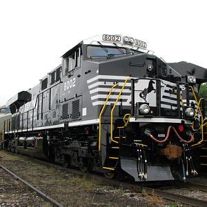 NEW Norfolk Southern ES44AC GE Locomotives at Erie, PA. 9-28-2008 ...