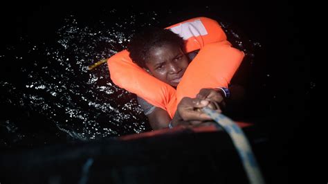 Libya: Dozens feared dead after attack on migrant boat