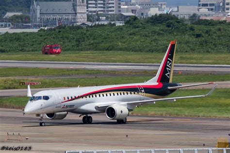 Mitsubishi Regional Jet (MRJ): Photos, History, Specification