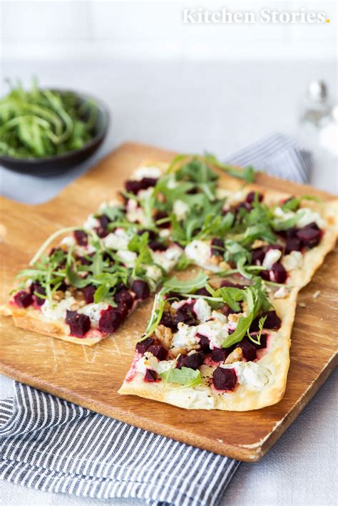 Flammkuchen Mit Roter Bete Und Ziegenk Se Rezept Kitchen Stories