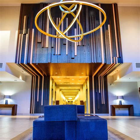 Hotels Near Dulles Airport | Crowne Plaza Dulles Airport - Herndon