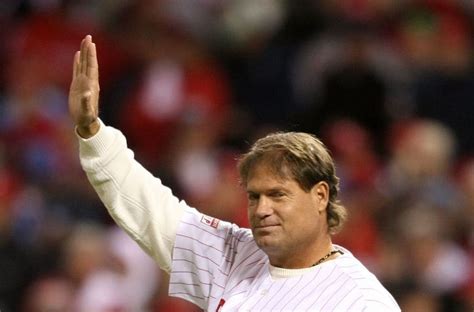 Phillies: Retire #10 for Darren Daulton and Larry Bowa