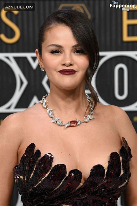 Selena Gomez Sexy Shows Off Her Hot Cleavage In A Mesmerizing Dress At The Th Primetime Emmy