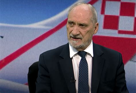 Antoni Macierewicz Tvn Fa Szywie Informuje Opini Publiczn O