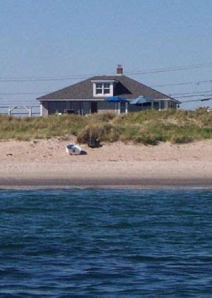 Narragansett, RI | Beachfront rentals, Narragansett, Vacation rental