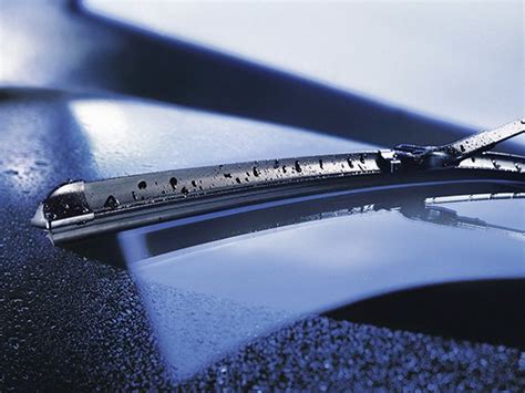 Как часто нужно менять щетки стеклоочистителя? - Carglass®