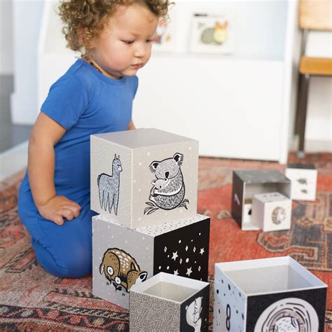 Wee Gallery Nesting Blocks - Baby Animals | Smart Art for Growing Minds