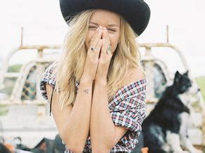 SHAY MACLEAN Nude AZNude