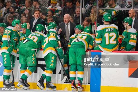 425 John Hynes Coach Stock Photos, High-Res Pictures, and Images ...