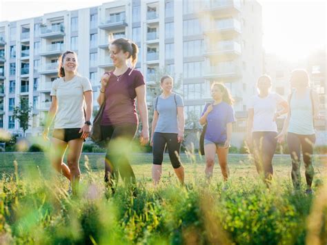 It S Hot Girl Walk Versus Hot Girl Walk After Tiktok Trend Starter Says A Florida Company Is