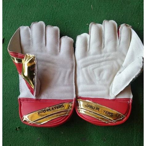 White Base Ss Pro Player Cricket Batting Gloves Size Medium At Rs