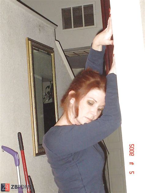 Mature Waving Wifey ZB Porn