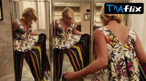 Jane Krakowski Sexy Scene In Unbreakable Kimmy Schmidt Porn Videos