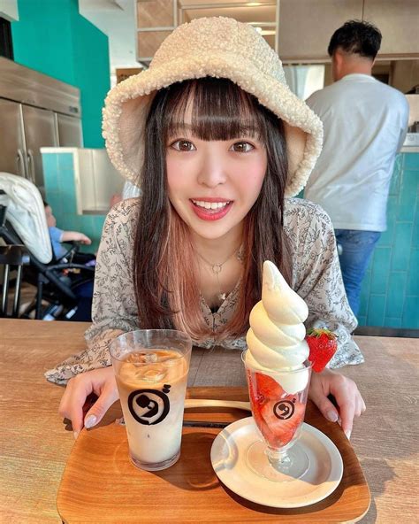 白井佑奈さんのインスタグラム写真 白井佑奈instagram「🍓 フルーツが最高に美味しいカフェ知ってる ここは恵比寿にある『ダカフェ 358dacafe 』さん