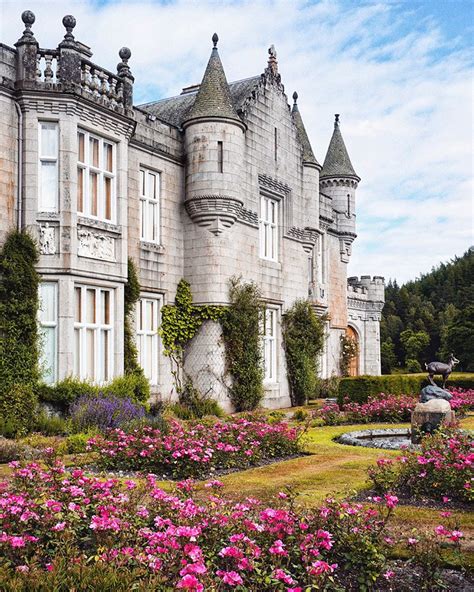 10 Scottish Castles Straight Out Of A Fairytale - TheFab20s