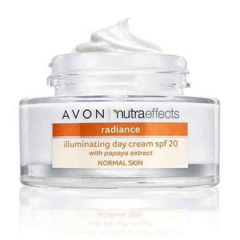 Avon Nutra Effects Radiance Illuminating Day Cream Nawilżająco