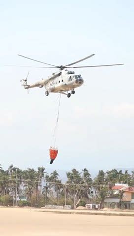 Por Tierra Y Aire Contin A La Sofocaci N Del Incendio Forestal En El