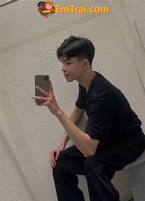 Boy 2k điển trai cao ráo body slim sex dâm hoạt bát emtrai