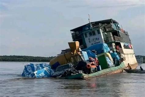 Embarcación se hunde en el Ucayali y 62 pasajeros se salvan de morir