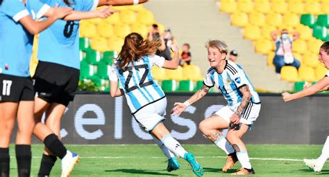 Argentina Goleó A Uruguay Y Sigue Firme En El Grupo B De La Copa