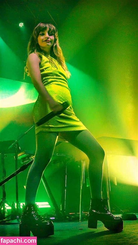 Lauren Mayberry Laurenevemayberry Leaked Nude Photo From