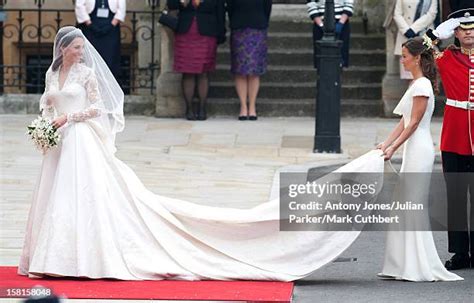 Pipa Middleton Wedding Photos and Premium High Res Pictures - Getty Images