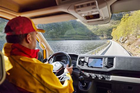 International shippers prefer london heathrow dhl for reliability 16