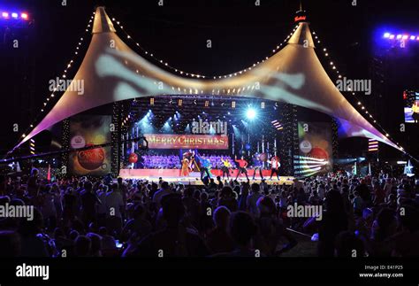 Carols in the domain hi-res stock photography and images - Alamy