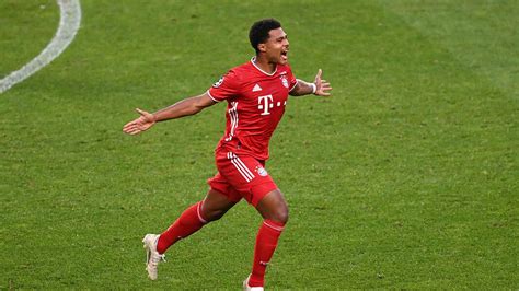 FC Bayern Serge Gnabry mit neuer Rückennummer Legendärer Vorgänger