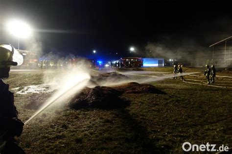 Lagerhalle In Flo In Brand Geraten Onetz